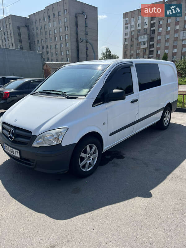 Mercedes-Benz Vito 2012