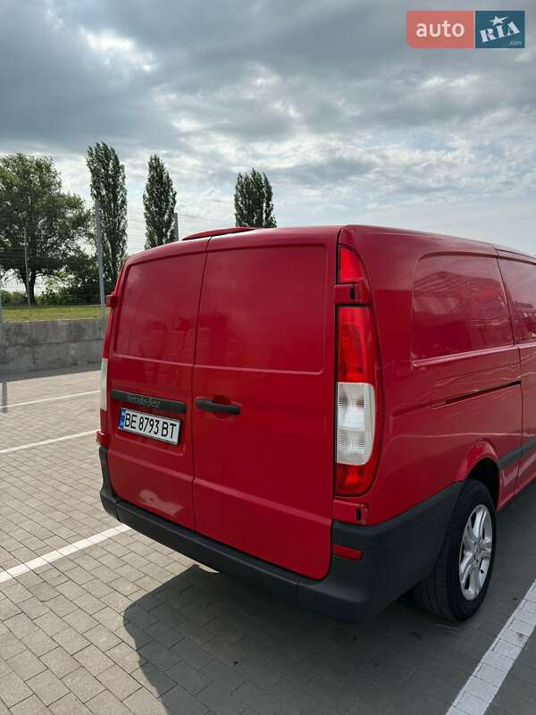 Вантажний фургон Mercedes-Benz Vito 2013 в Первомайську