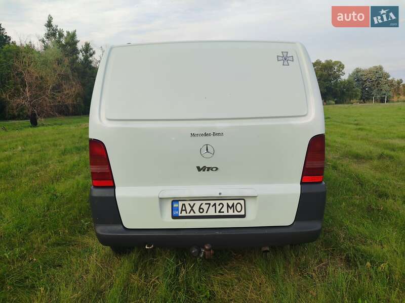 Минивэн Mercedes-Benz Vito 2003 в Краснограде