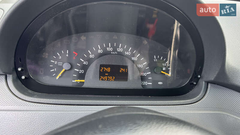 Мінівен Mercedes-Benz Vito 2004 в Стебнику