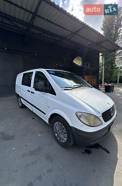 Грузовой фургон Mercedes-Benz Vito 2006 в 