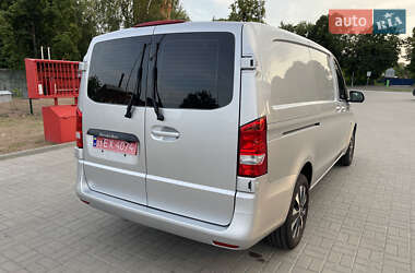 Грузовой фургон Mercedes-Benz Vito 2021 в 