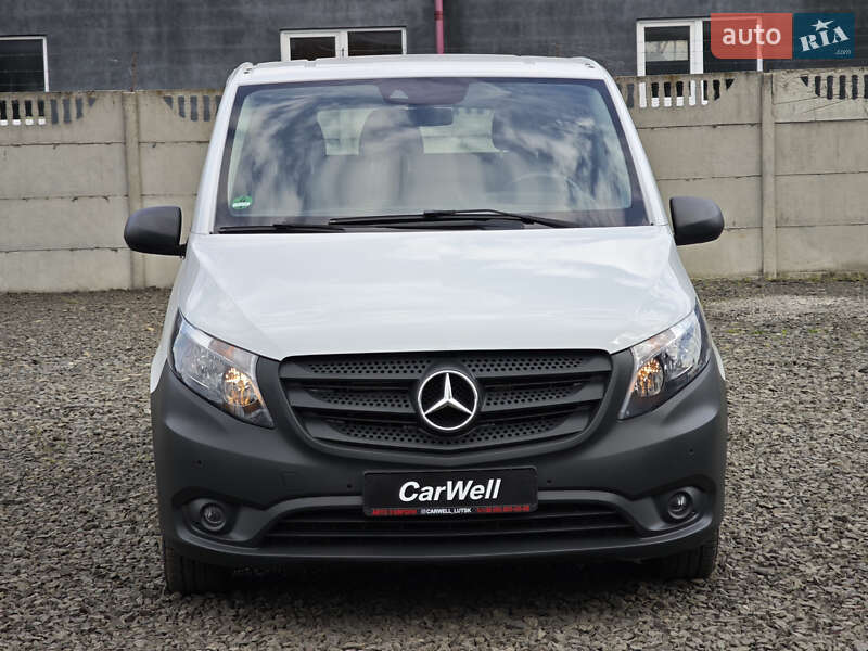 Вантажний фургон Mercedes-Benz Vito 2017 в Луцьку