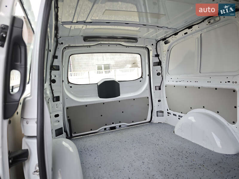 Вантажний фургон Mercedes-Benz Vito 2017 в Луцьку