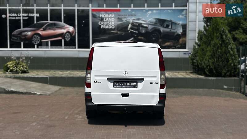 Грузовой фургон Mercedes-Benz Vito 2013 в Черновцах