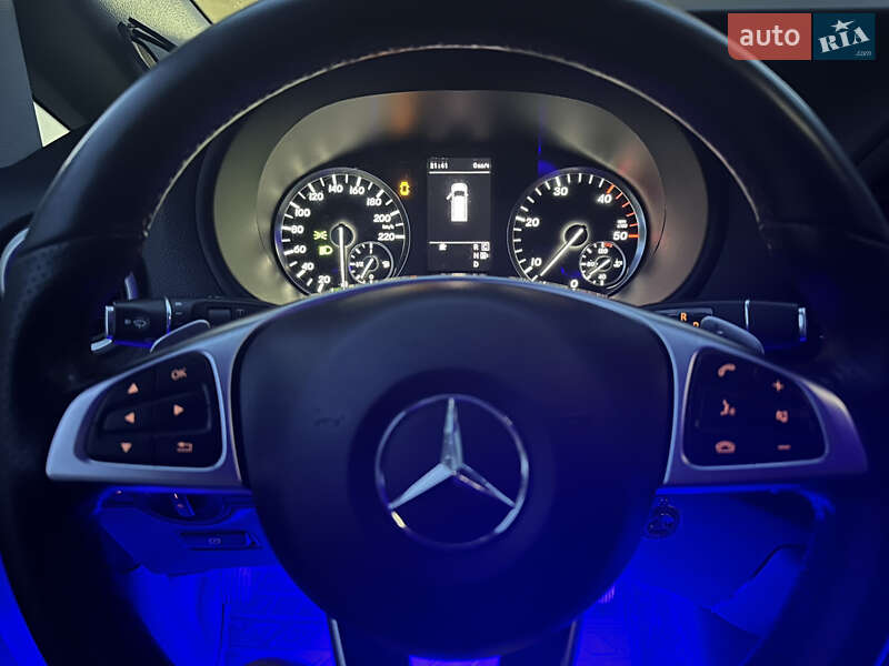Минивэн Mercedes-Benz Vito 2016 в Черновцах