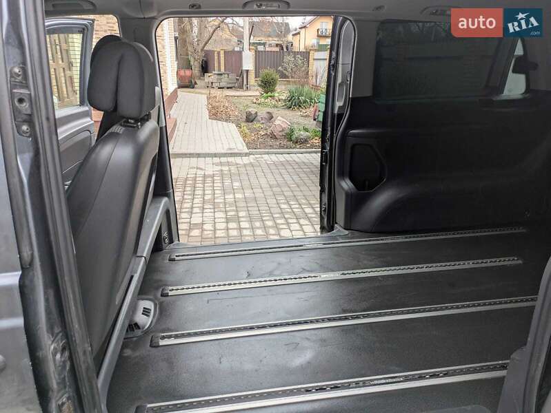 Минивэн Mercedes-Benz Vito 2013 в Киеве