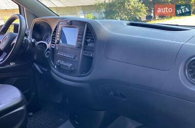 Грузовой фургон Mercedes-Benz Vito 2021 в 