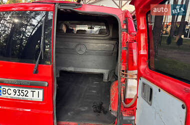 Минивэн Mercedes-Benz Vito 2004 в 