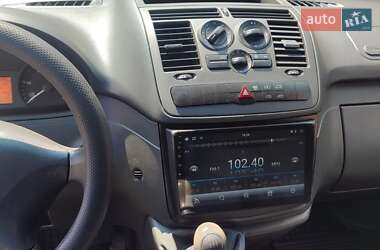 Вантажний фургон Mercedes-Benz Vito 2010 в Харкові