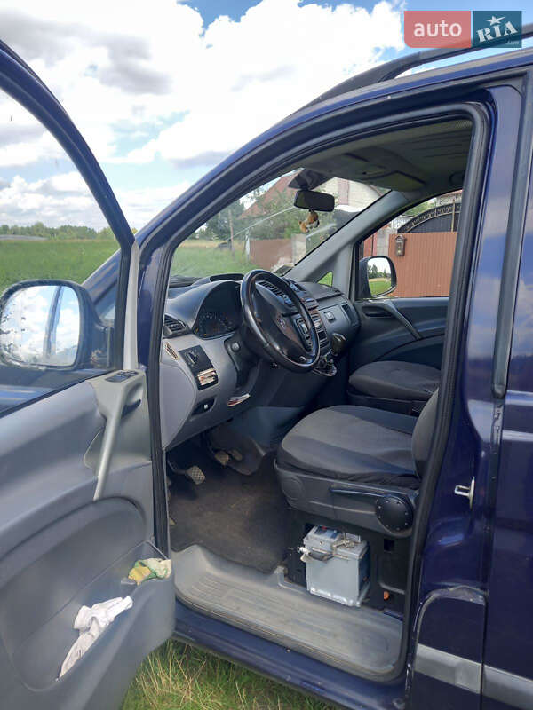 Мінівен Mercedes-Benz Vito 2005 в Вараші