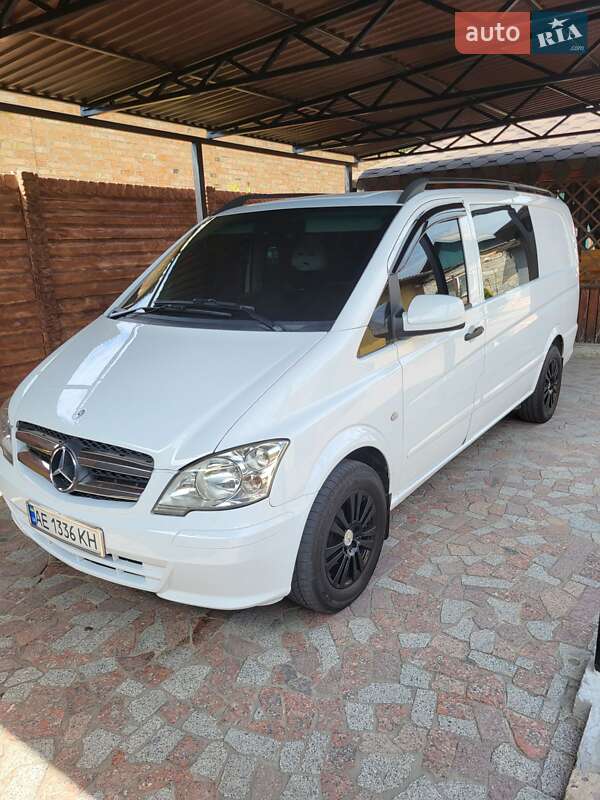 Минивэн Mercedes-Benz Vito 2012 в 