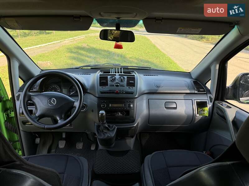 Мінівен Mercedes-Benz Vito 2006 в Новодністровську