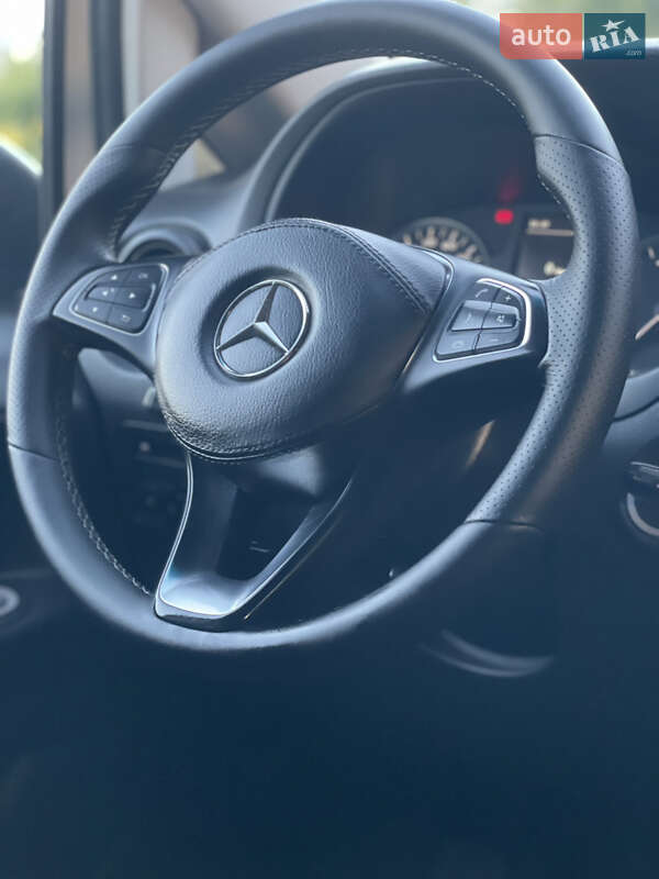 Минивэн Mercedes-Benz Vito 2015 в Сторожинце