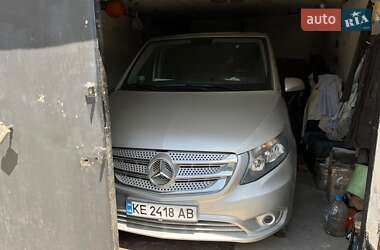Вантажопасажирський фургон Mercedes-Benz Vito 2015 в Краматорську