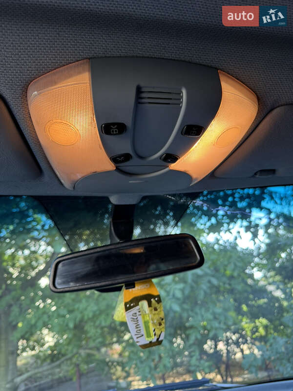 Грузовой фургон Mercedes-Benz Vito 2011 в Черновцах