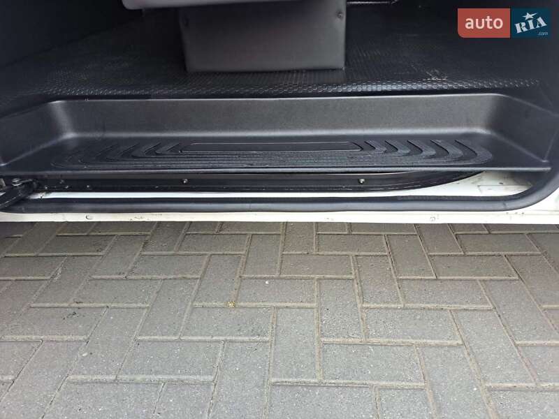 Минивэн Mercedes-Benz Vito 2020 в Черновцах
