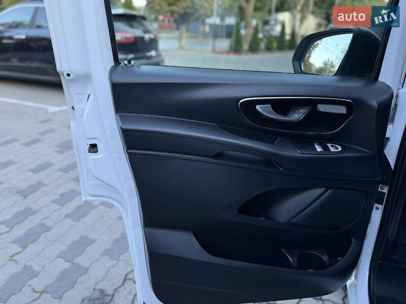 Минивэн Mercedes-Benz Vito 2016 в Черновцах