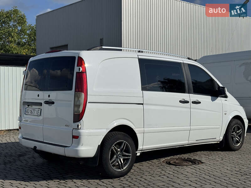 Вантажний фургон Mercedes-Benz Vito 2012 в Мукачевому