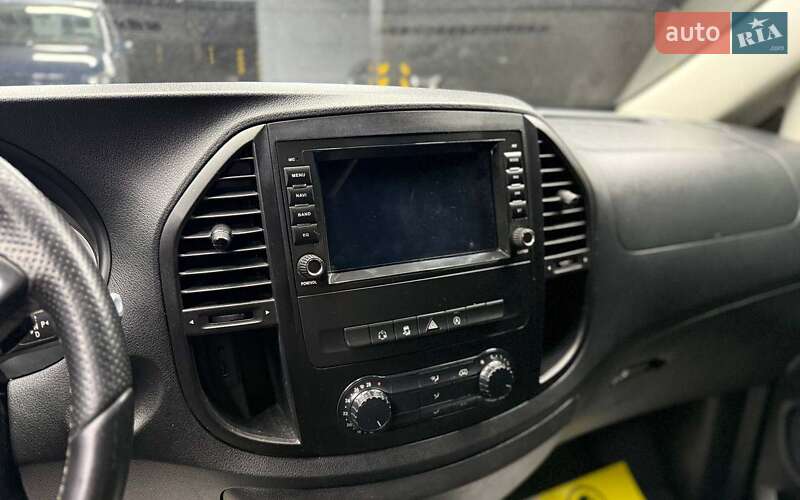 Минивэн Mercedes-Benz Vito 2017 в Черновцах