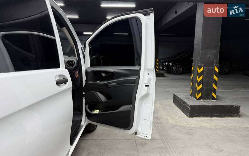 Минивэн Mercedes-Benz Vito 2017 в Черновцах