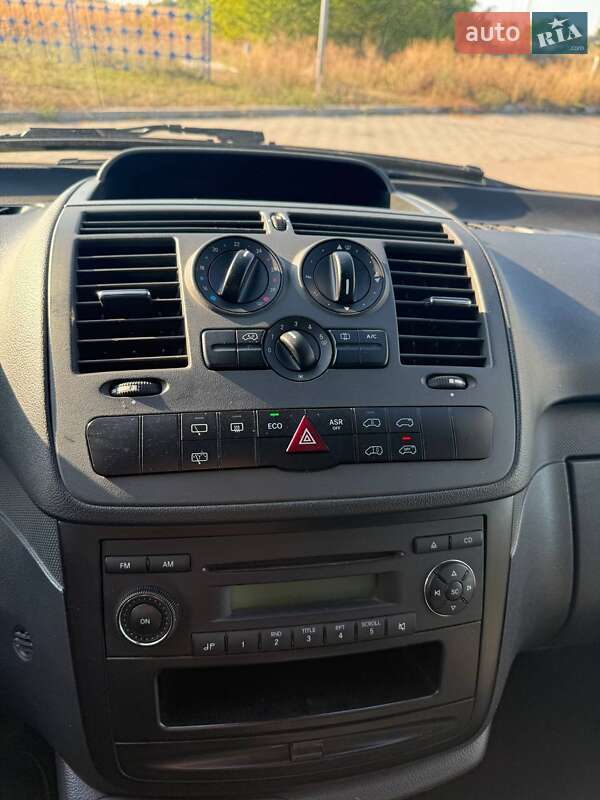 Минивэн Mercedes-Benz Vito 2013 в Хороле