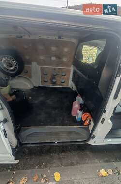 Грузовой фургон Mercedes-Benz Vito 2006 в 