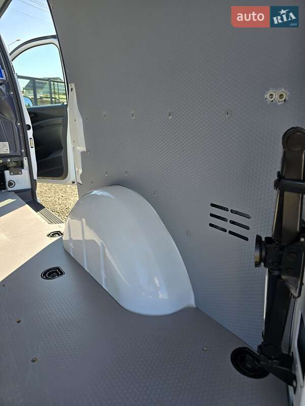 Вантажний фургон Mercedes-Benz Vito 2019 в Луцьку