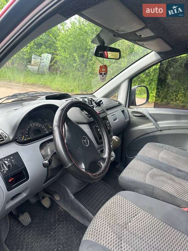 Минивэн Mercedes-Benz Vito 2004 в Шостке