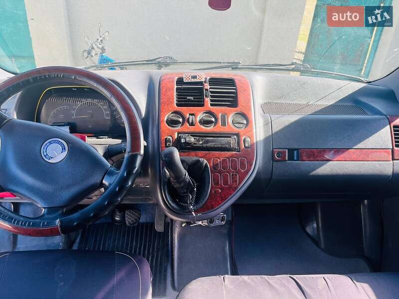 Минивэн Mercedes-Benz Vito 2000 в Одессе