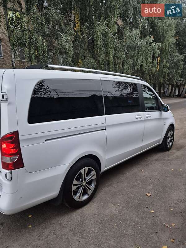 Минивэн Mercedes-Benz Vito 2015 в Киеве