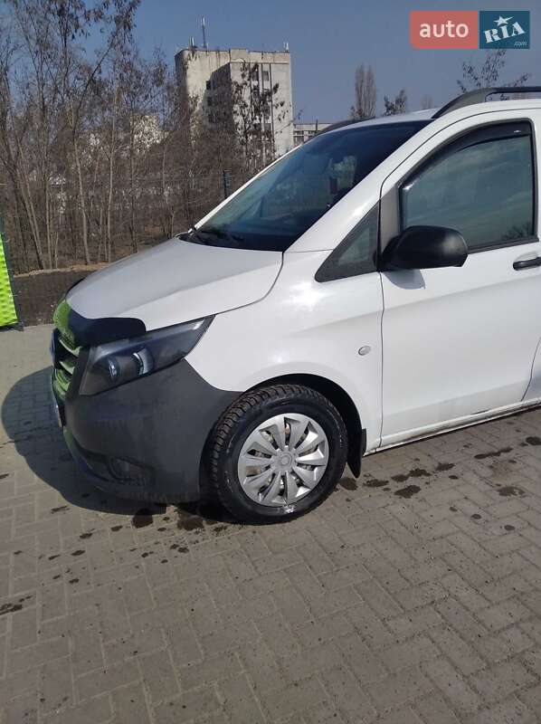 Мінівен Mercedes-Benz Vito 2016 в Кропивницькому