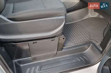 Грузовой фургон Mercedes-Benz Vito 2020 в 