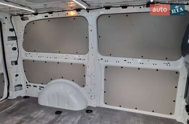 Грузовой фургон Mercedes-Benz Vito 2020 в 