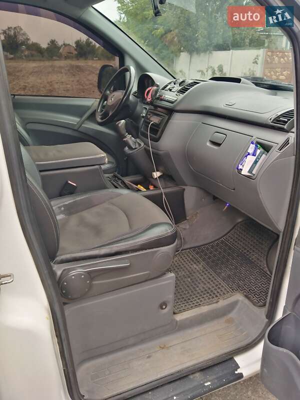 Минивэн Mercedes-Benz Vito 2005 в Узине фото 9 Минивэн Mercedes-Benz Vito 2005 в Узине