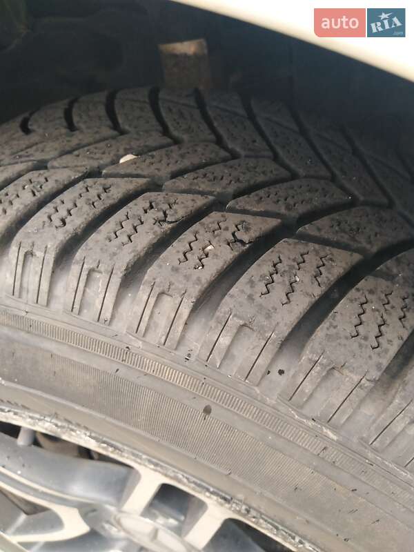 Минивэн Mercedes-Benz Vito 2005 в Узине фото 13 Минивэн Mercedes-Benz Vito 2005 в Узине