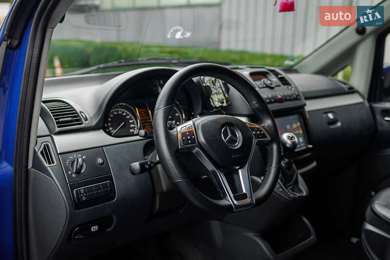 Минивэн Mercedes-Benz Vito 2011 в Черновцах