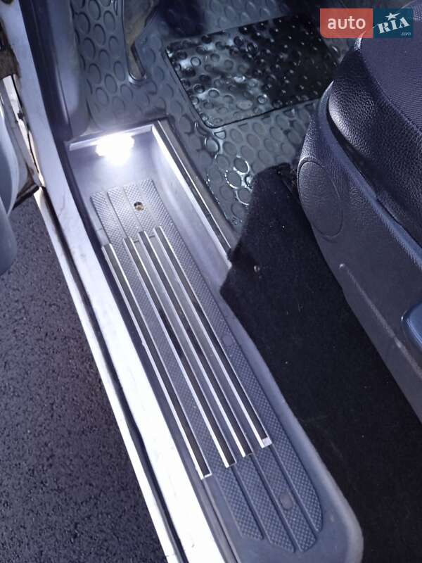 Минивэн Mercedes-Benz Vito 2009 в Киеве