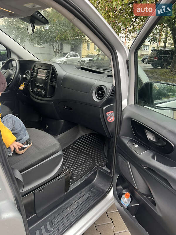 Грузовой фургон Mercedes-Benz Vito 2015 в Черновцах