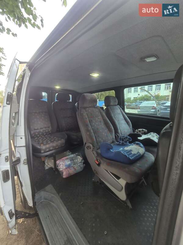 Мінівен Mercedes-Benz Vito 2005 в Дніпрі