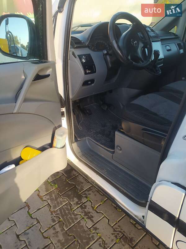 Минивэн Mercedes-Benz Vito 2004 в Черновцах фото 7 Минивэн Mercedes-Benz Vito 2004 в Черновцах