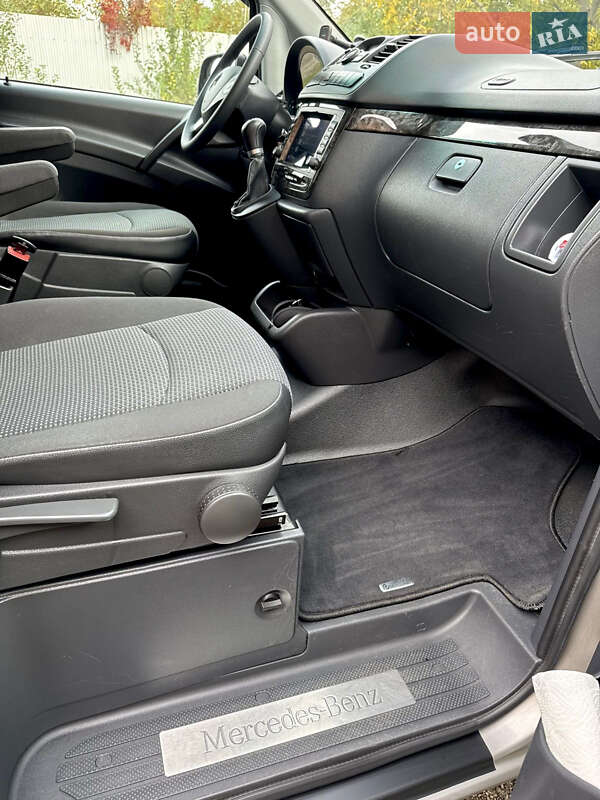 Минивэн Mercedes-Benz Vito 2011 в Черновцах