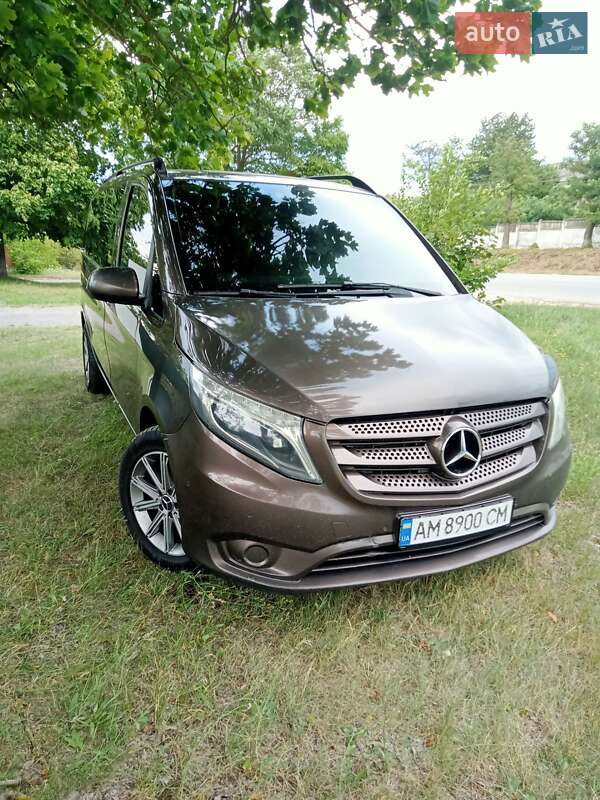 Мінівен Mercedes-Benz Vito 2015 в Києві