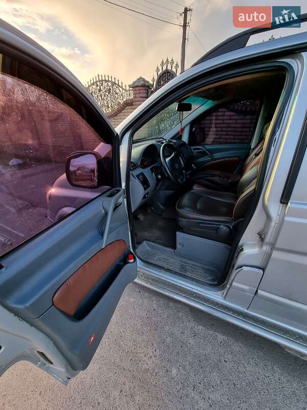 Минивэн Mercedes-Benz Vito 2006 в Рокитном