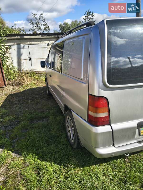 Мінівен Mercedes-Benz Vito 2001 в Бориславі
