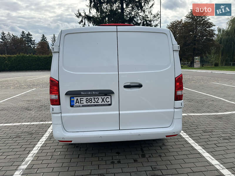 Вантажний фургон Mercedes-Benz Vito 2018 в Луцьку