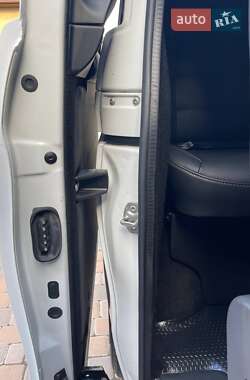 Мінівен Mercedes-Benz Vito 2021 в 