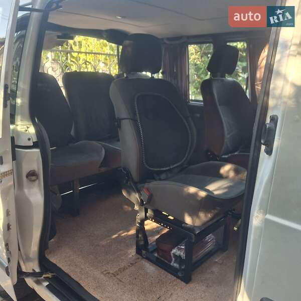Минивэн Mercedes-Benz Vito 2003 в Черновцах
