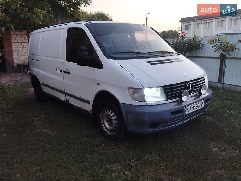 Вантажний фургон Mercedes-Benz Vito 2002 в Кременчуці