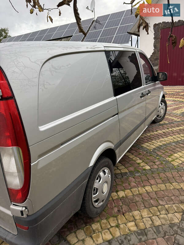 Грузопассажирский фургон Mercedes-Benz Vito 2011 в Калуше
